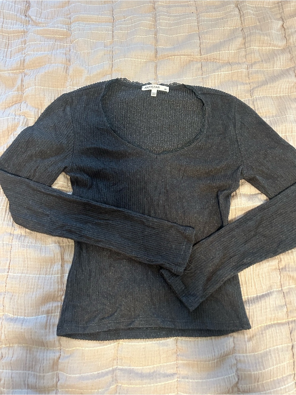 Women's Dark Gray Ribbed Long-Sleeve Scoop Neck Top